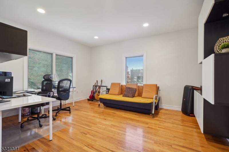 Laurel Hills - Residential