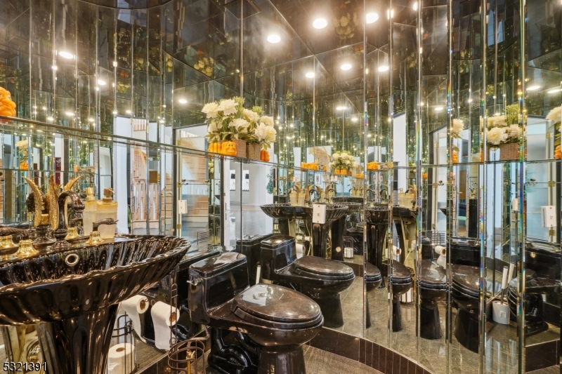 Laurel Hills - Residential