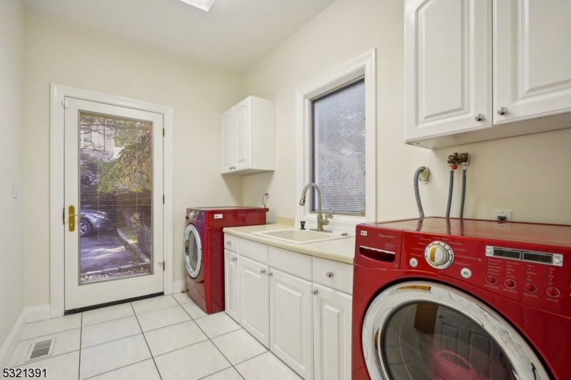 Laurel Hills - Residential