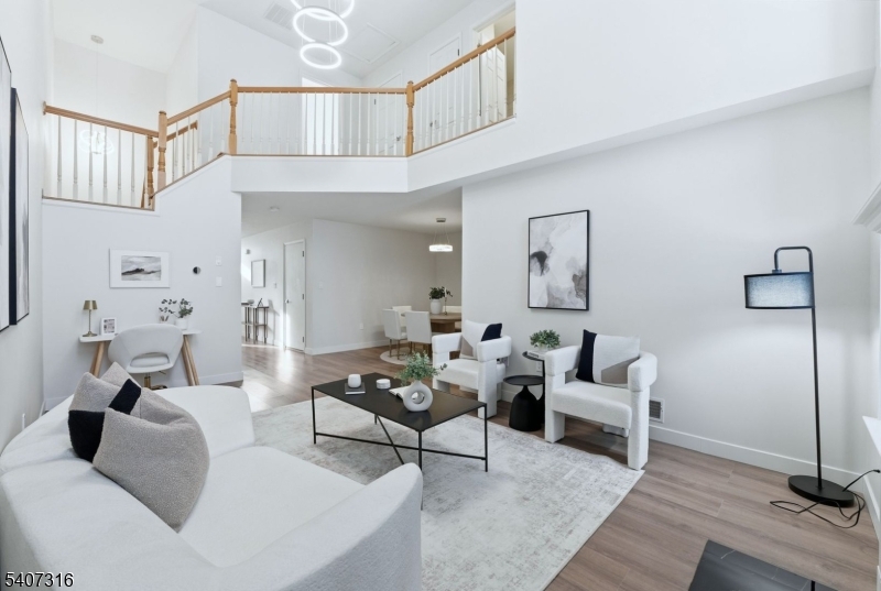 Jade Mountain - Residential