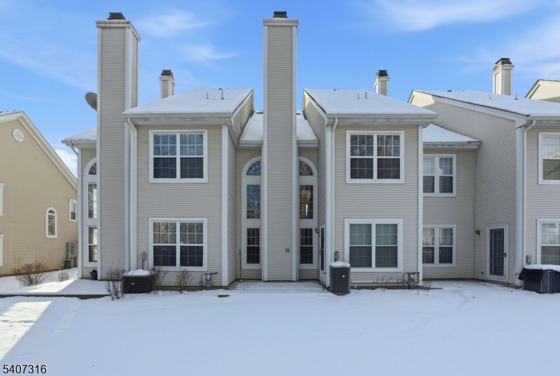 Jade Mountain - Residential