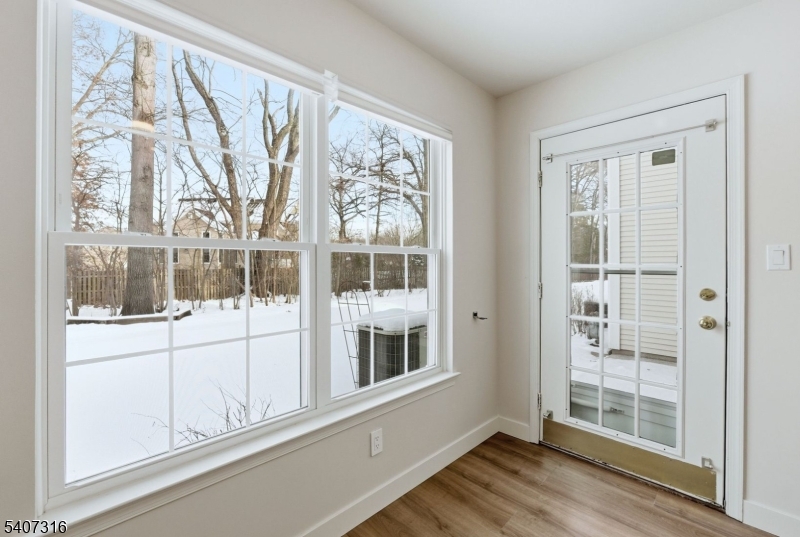 Jade Mountain - Residential