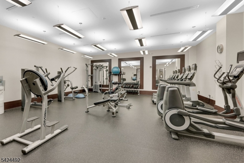 40 Park - Residential