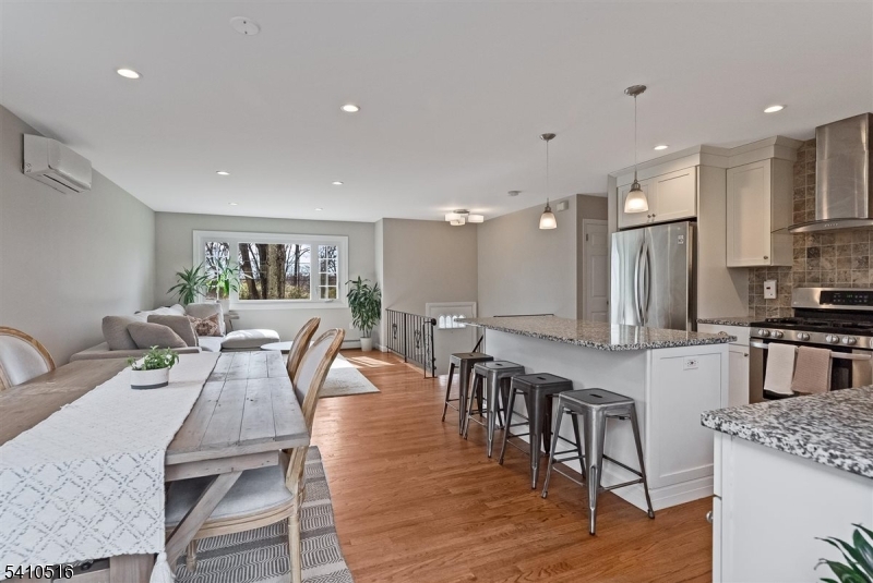 Ironia - Residential