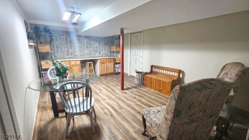 BYRAM BAY - Residential