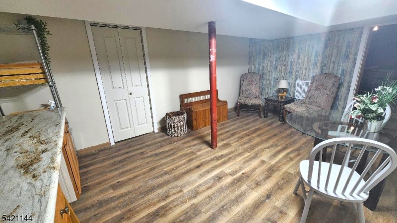 BYRAM BAY - Residential