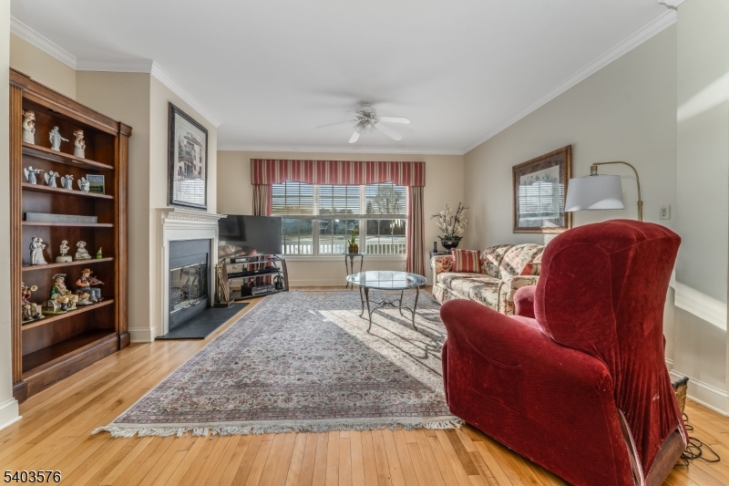 Hawk Point Reserve - Residential