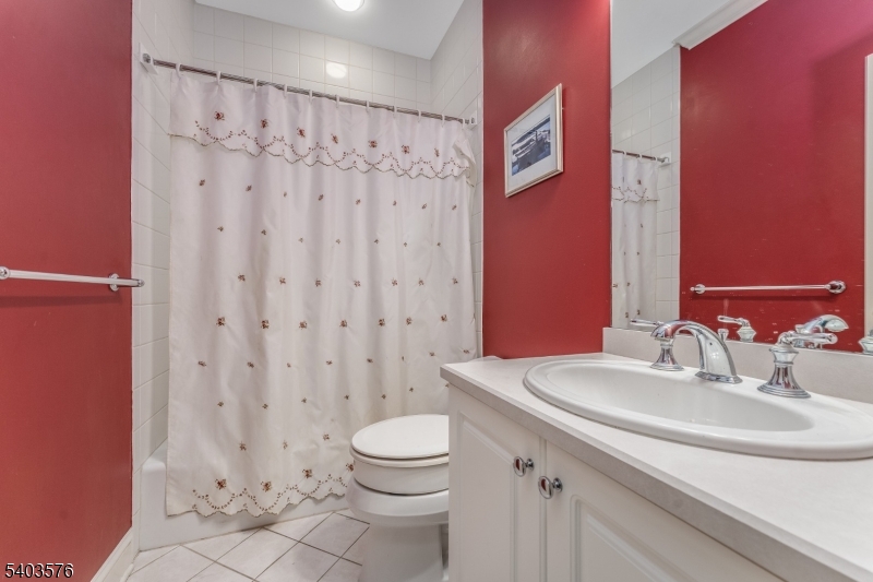 Hawk Point Reserve - Residential