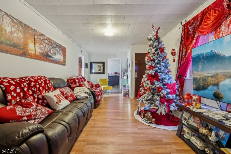 Port Section - Residential Income