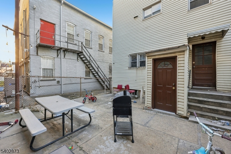 Port Section - Residential Income