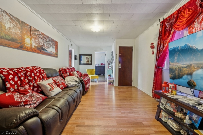 Port Section - Residential Income