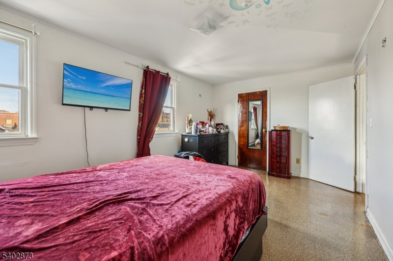 Port Section - Residential Income