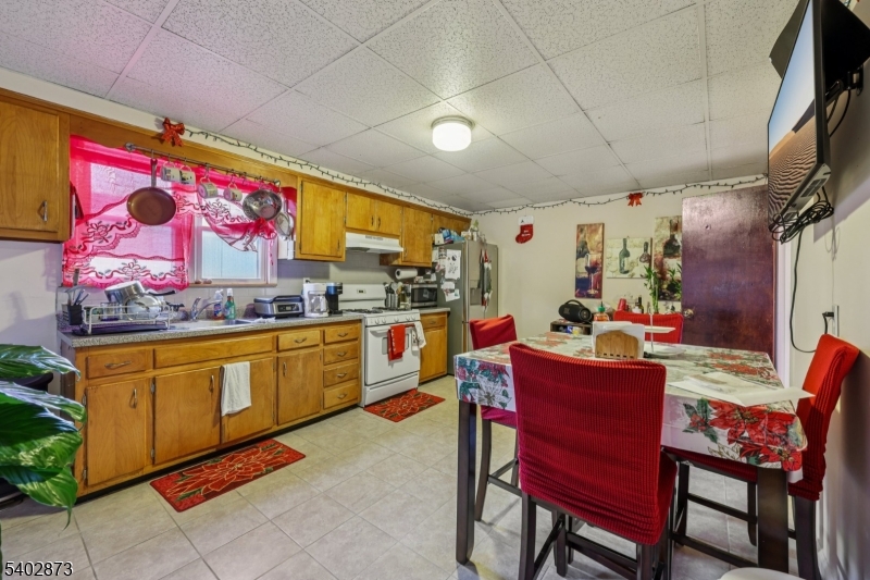 Port Section - Residential Income