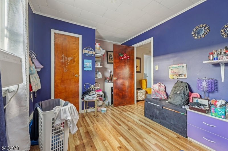 Port Section - Residential Income