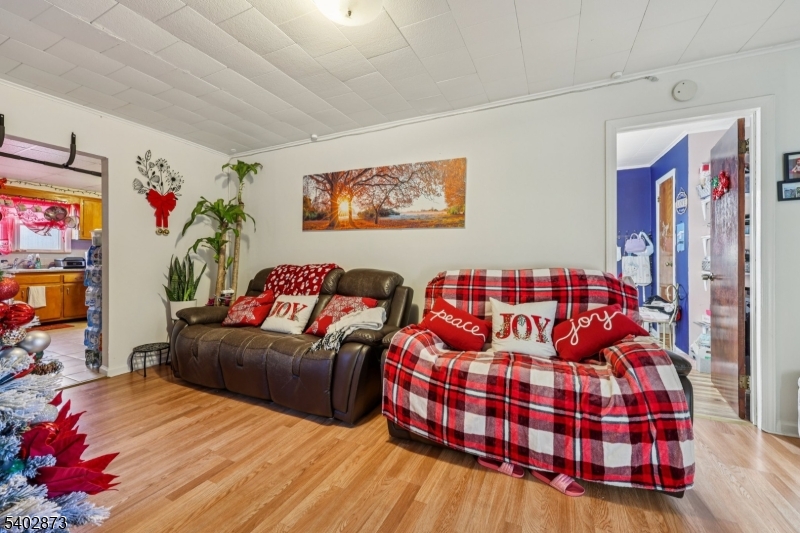 Port Section - Residential Income