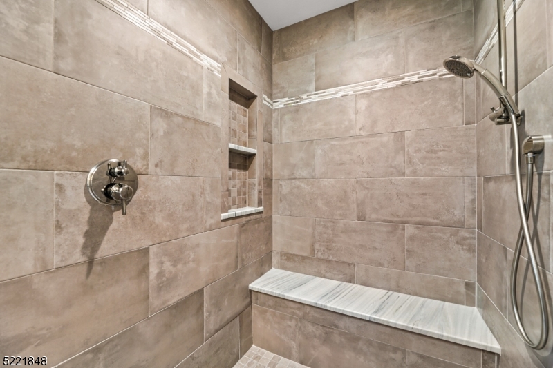 Rolling Hill - Residential