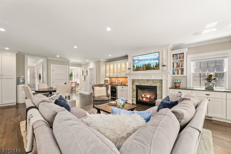 Rolling Hill - Residential