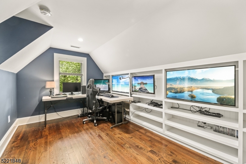 Rolling Hill - Residential