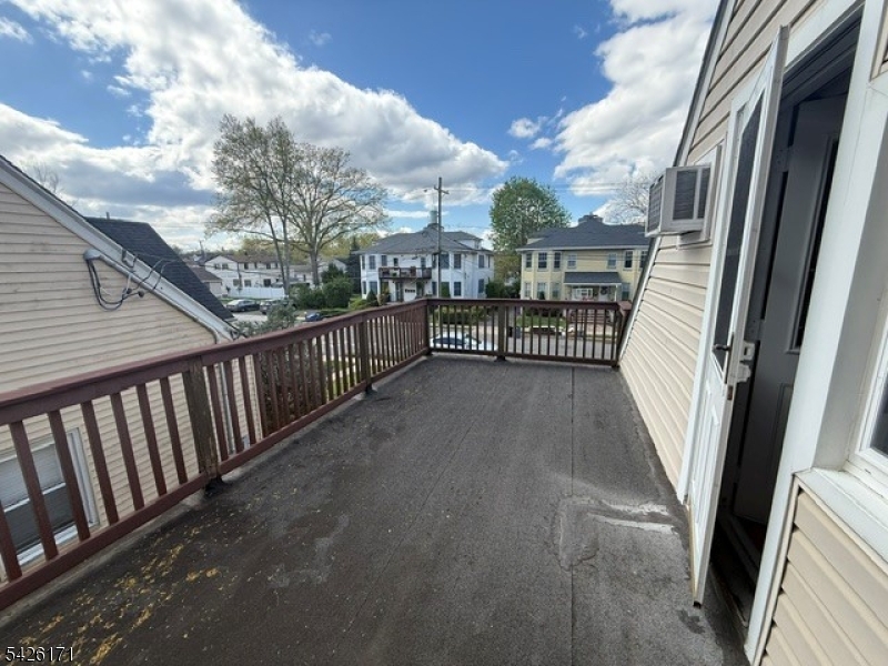 Lincoln Village - Residential