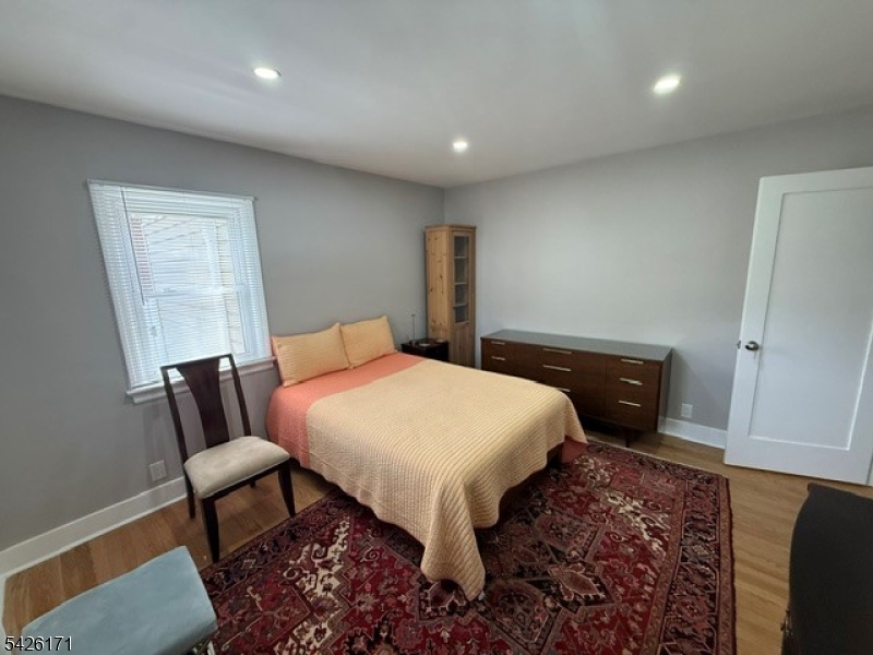 Lincoln Village - Residential