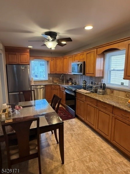 Lincoln Village - Residential