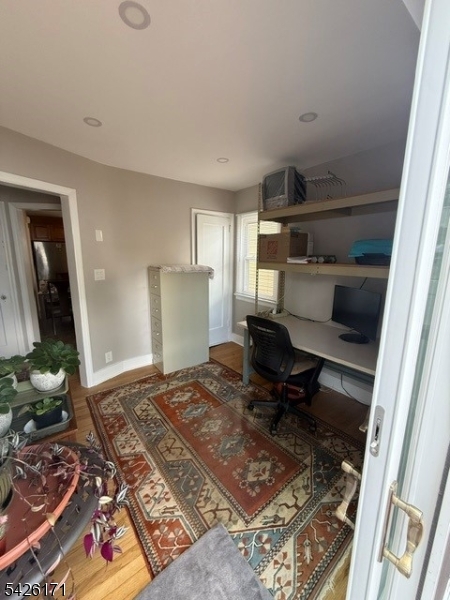 Lincoln Village - Residential