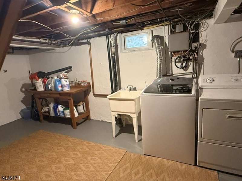 Lincoln Village - Residential