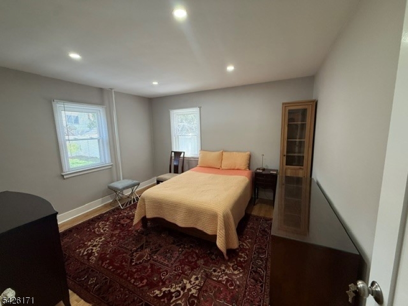 Lincoln Village - Residential