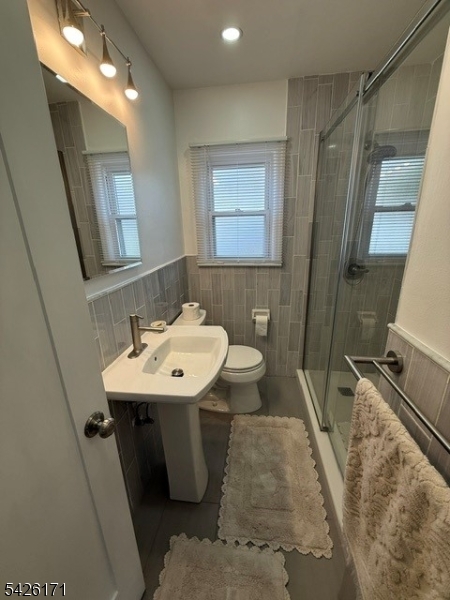 Lincoln Village - Residential