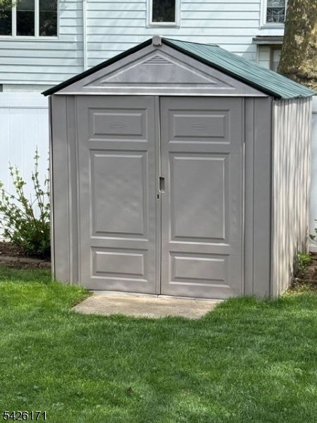 Lincoln Village - Residential