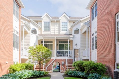 MLS: 3962683