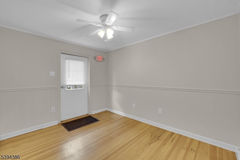 Apartment - Residential Lease