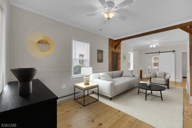 Apartment - Residential Lease