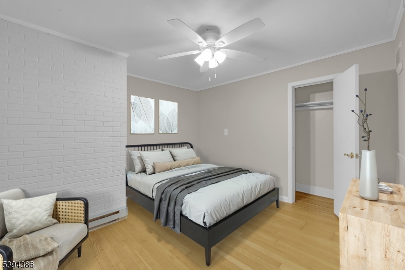 Apartment - Residential Lease