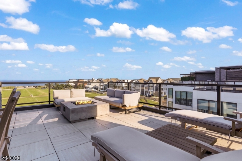 The Reef - Residential