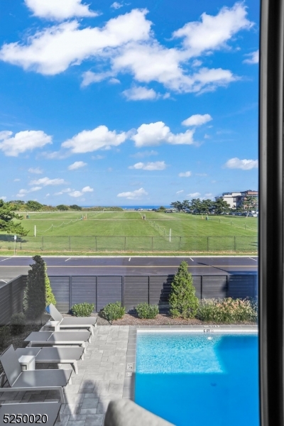 The Reef - Residential