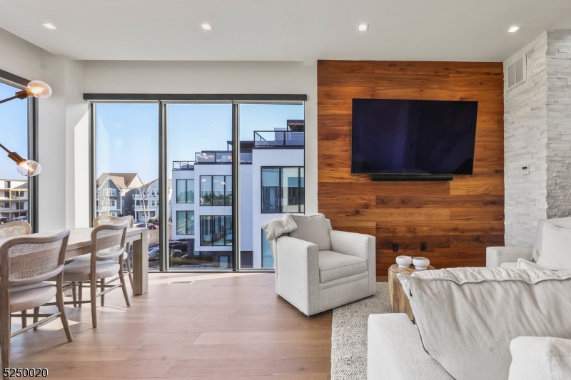 The Reef - Residential