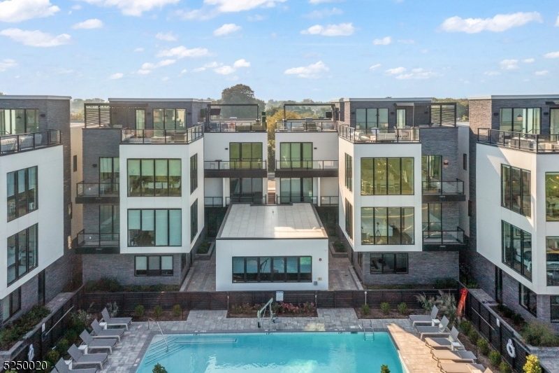 The Reef - Residential