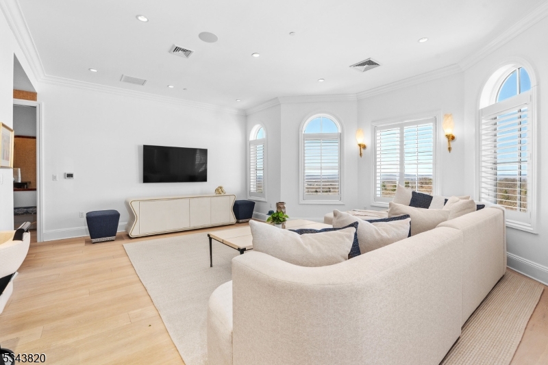409 Metzger Dr 409