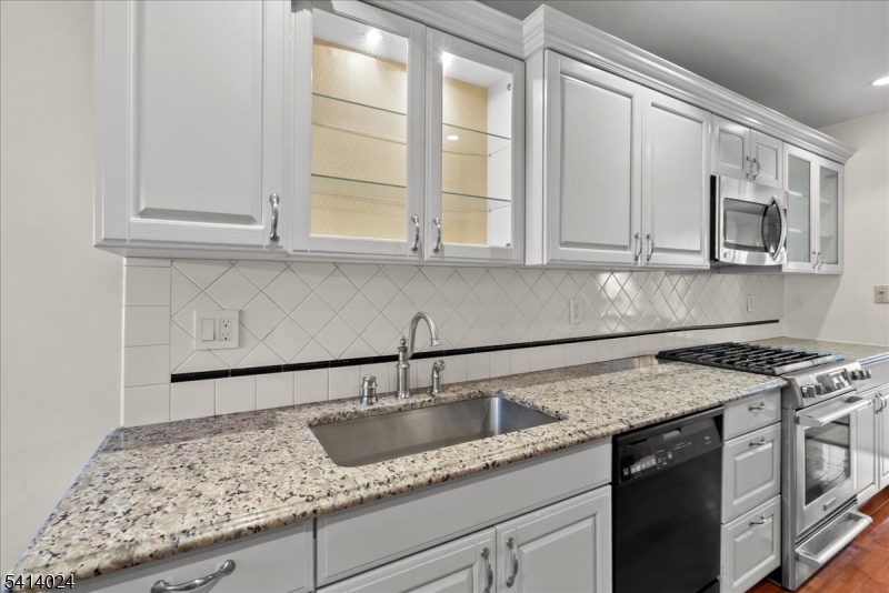 Changebridge at Montville - Residential