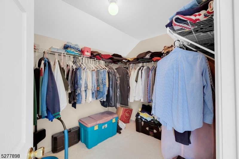 Ironia - Residential