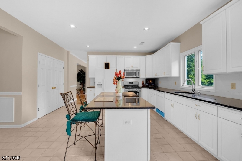 Ironia - Residential