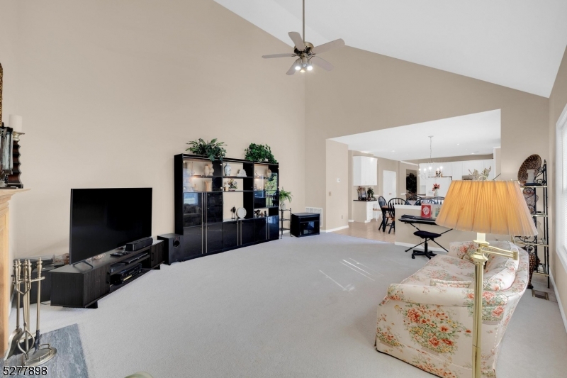 Ironia - Residential