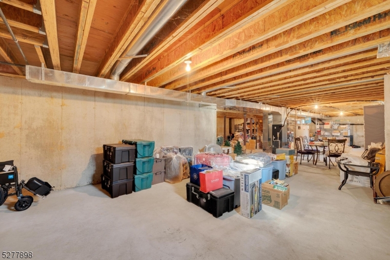 Ironia - Residential