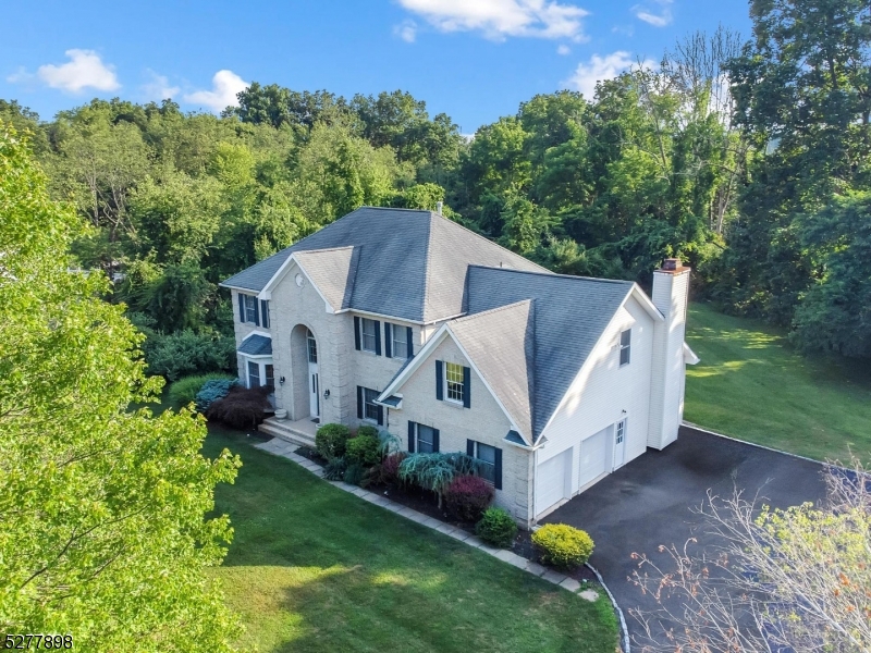 Ironia - Residential