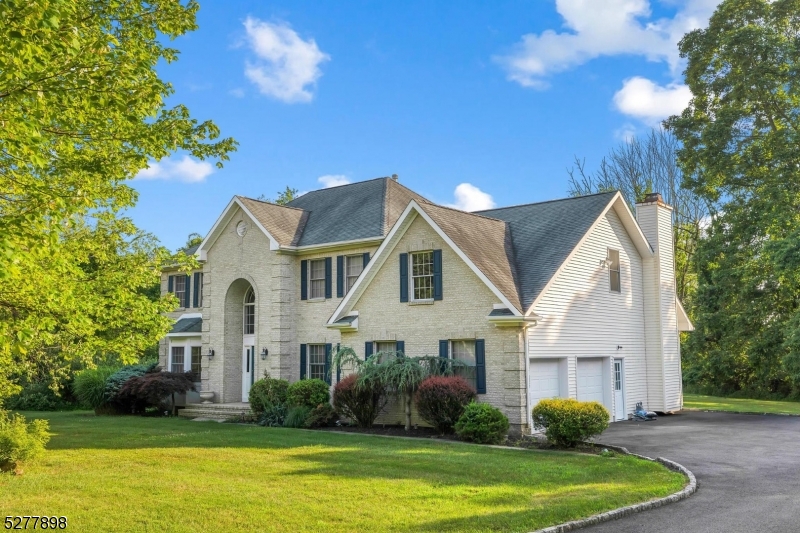 Ironia - Residential