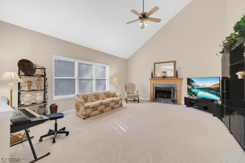 Ironia - Residential