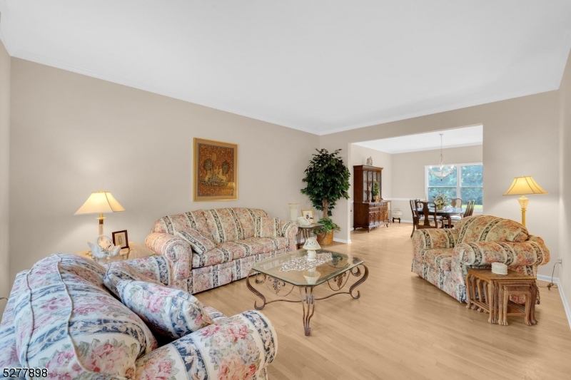 Ironia - Residential