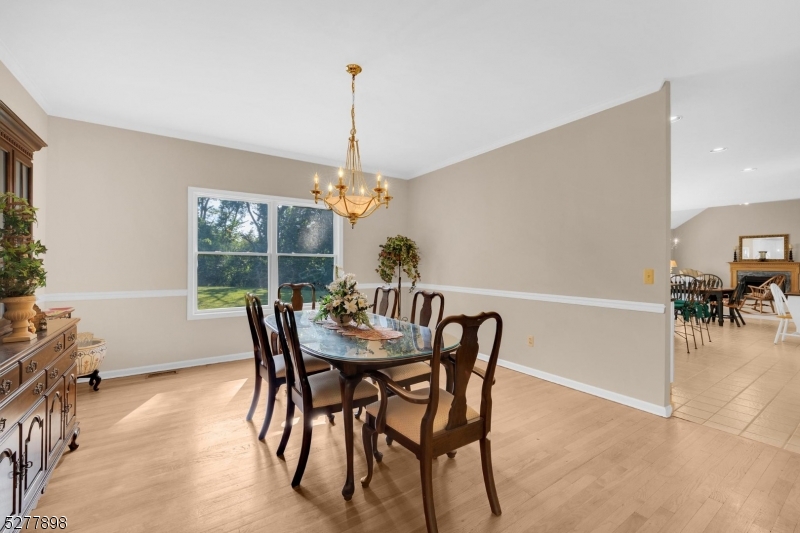 Ironia - Residential