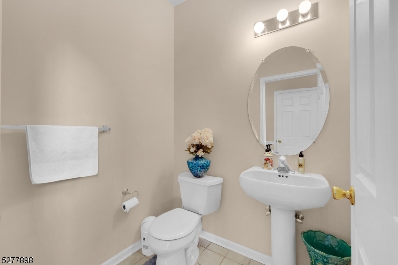 Ironia - Residential